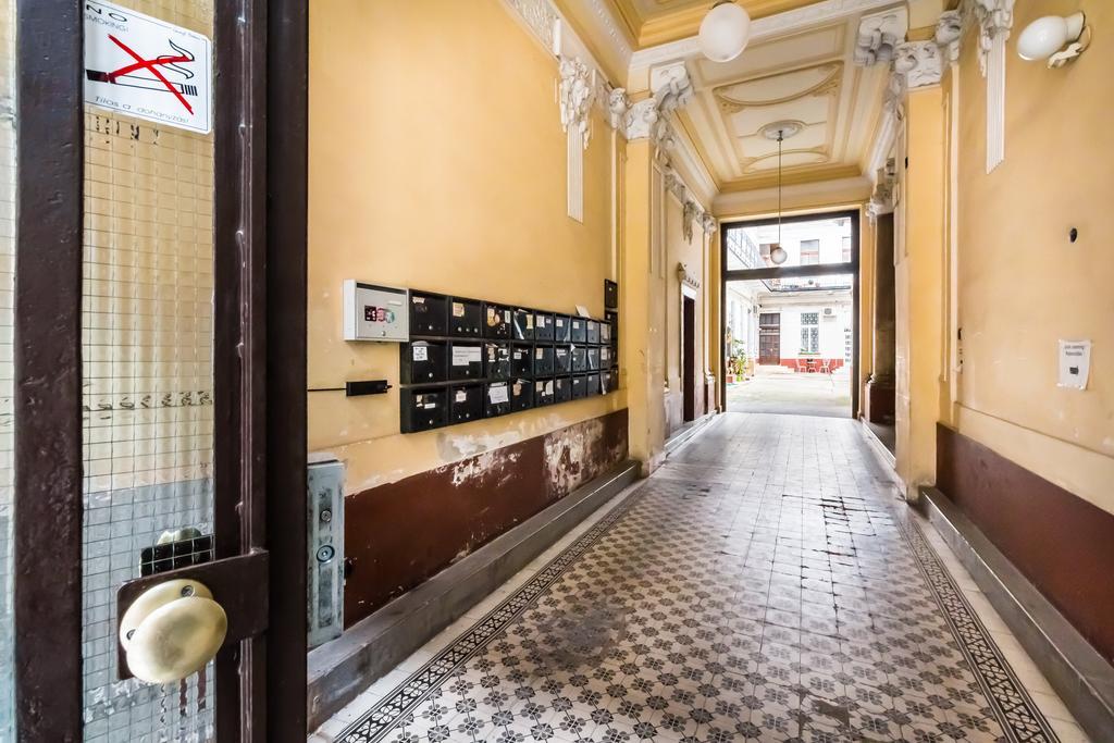 Bpr Opera Lux Treasure Apartment Budapest Luaran gambar